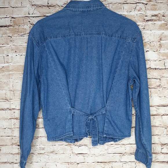 Casey & Max Women's Button Down Size M - Picture 2 of 5